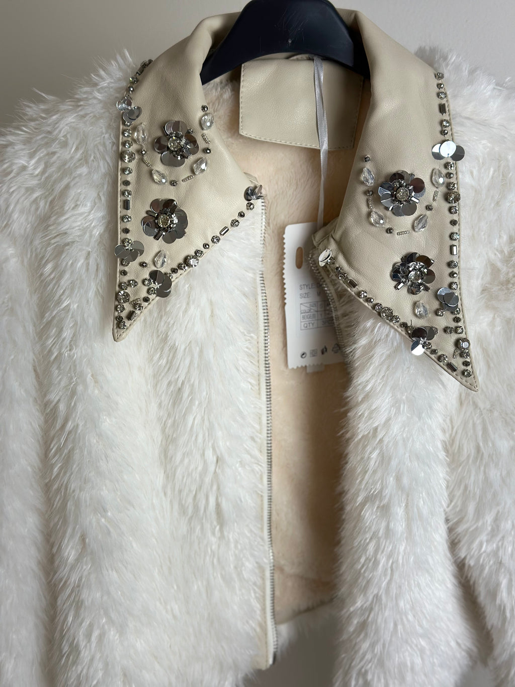 Pelliccia White Charm